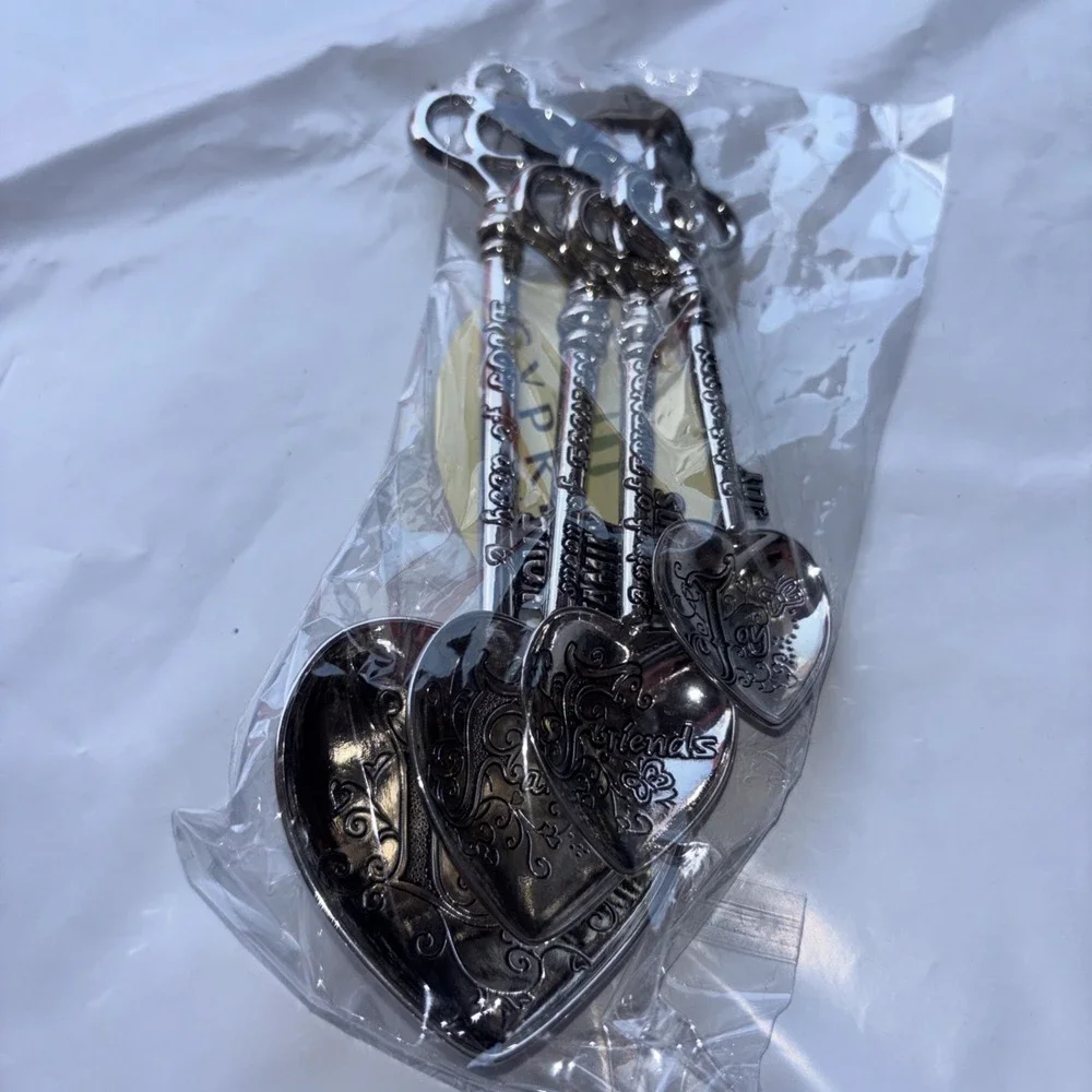 Silver-Toned Heart-Shaped Key Measuring Spoons Set of 4 Love Joy‎ Friends Family